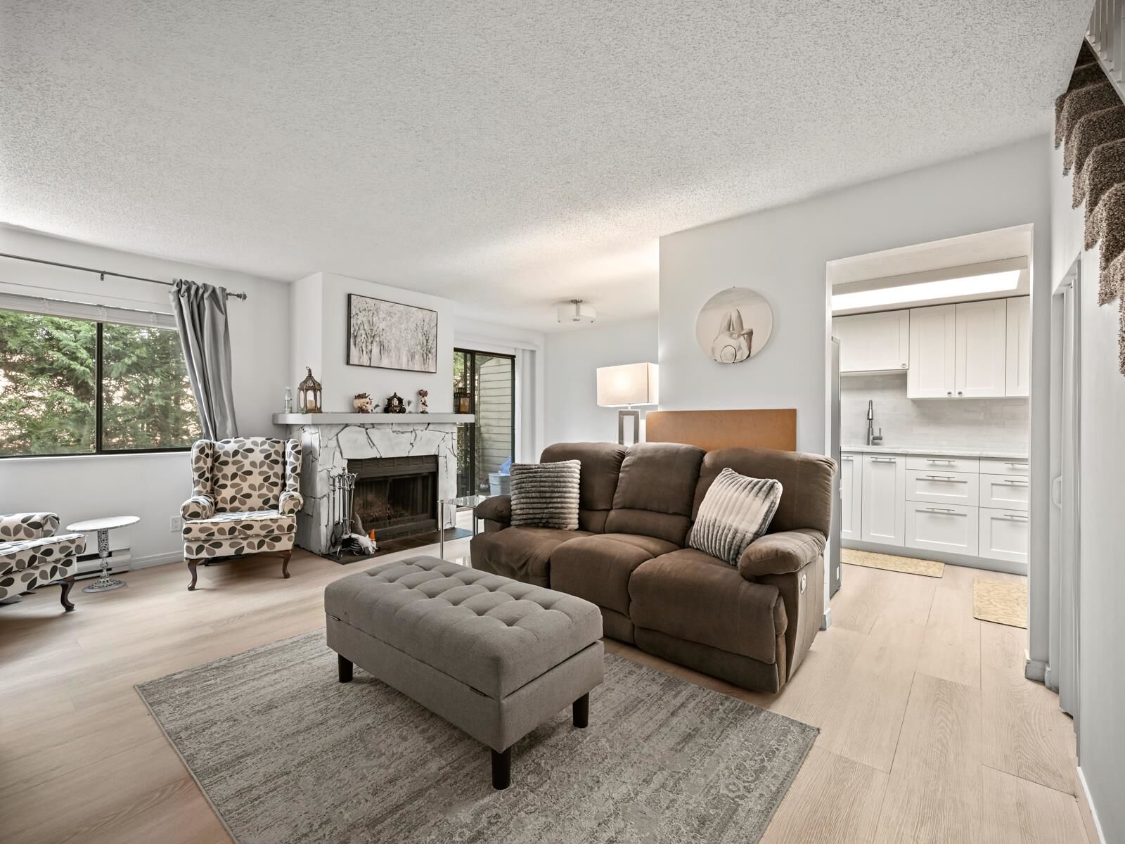 Property Photo: 7095 133B Street 202 BC V3W 8A3