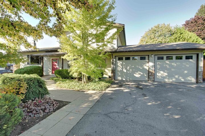 Property Photo: 18843 120 Avenue BC V3Y 1W5