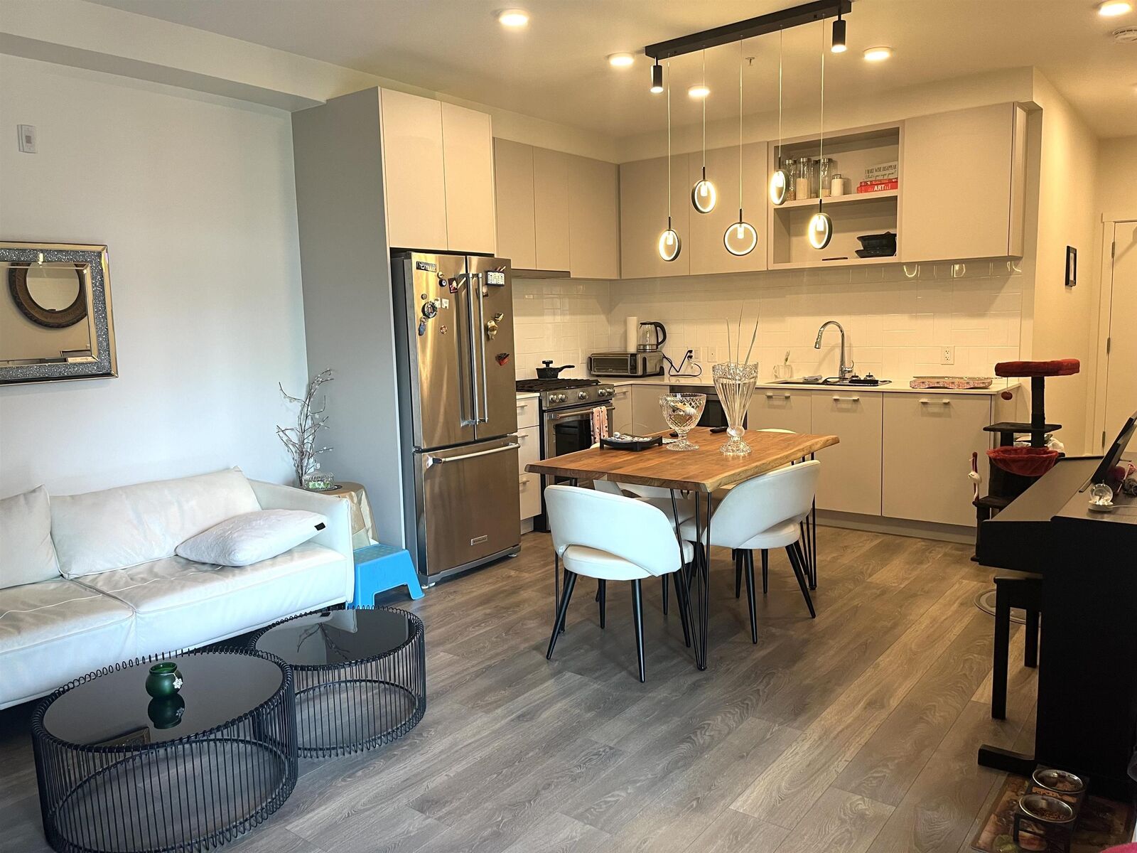 Property Photo: 721 Anskar Court 3xx BC V3H 0L4