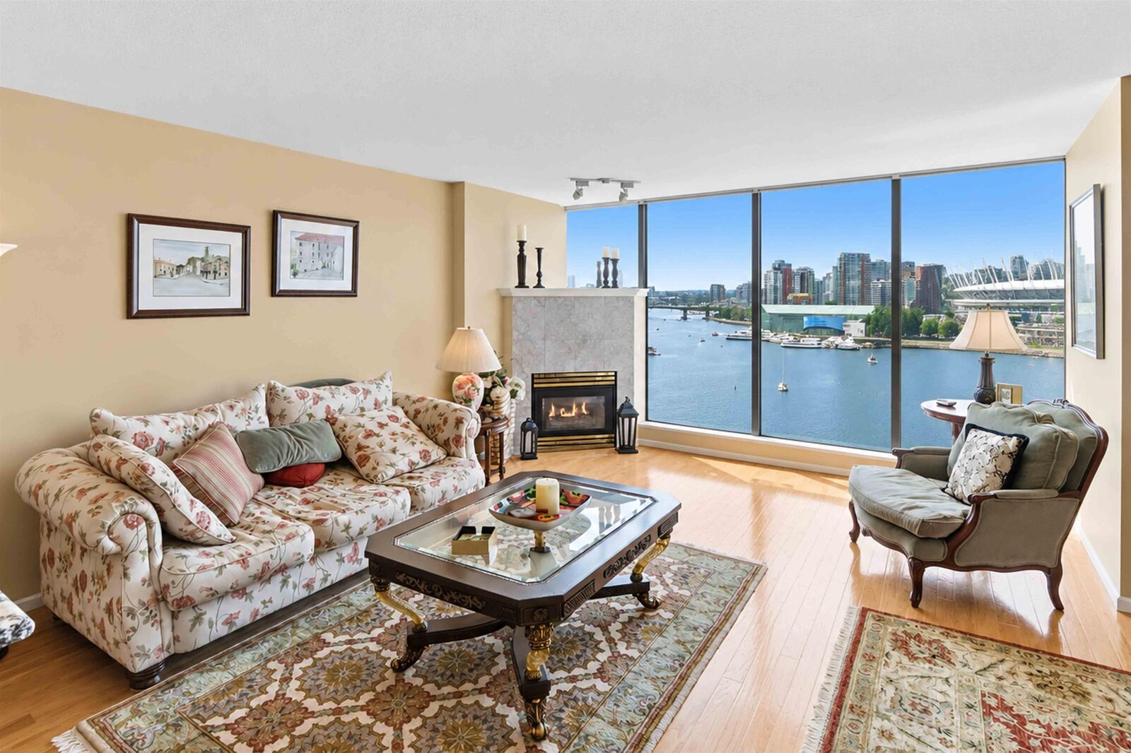 Property Photo: 1088 Quebec Street 1105 BC V6A 4H2