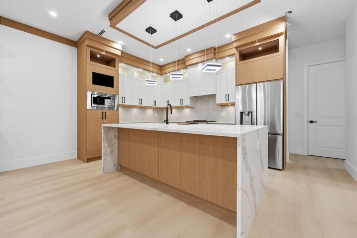 Property Photo: 9550 126 Street 2 BC V3V 5C8