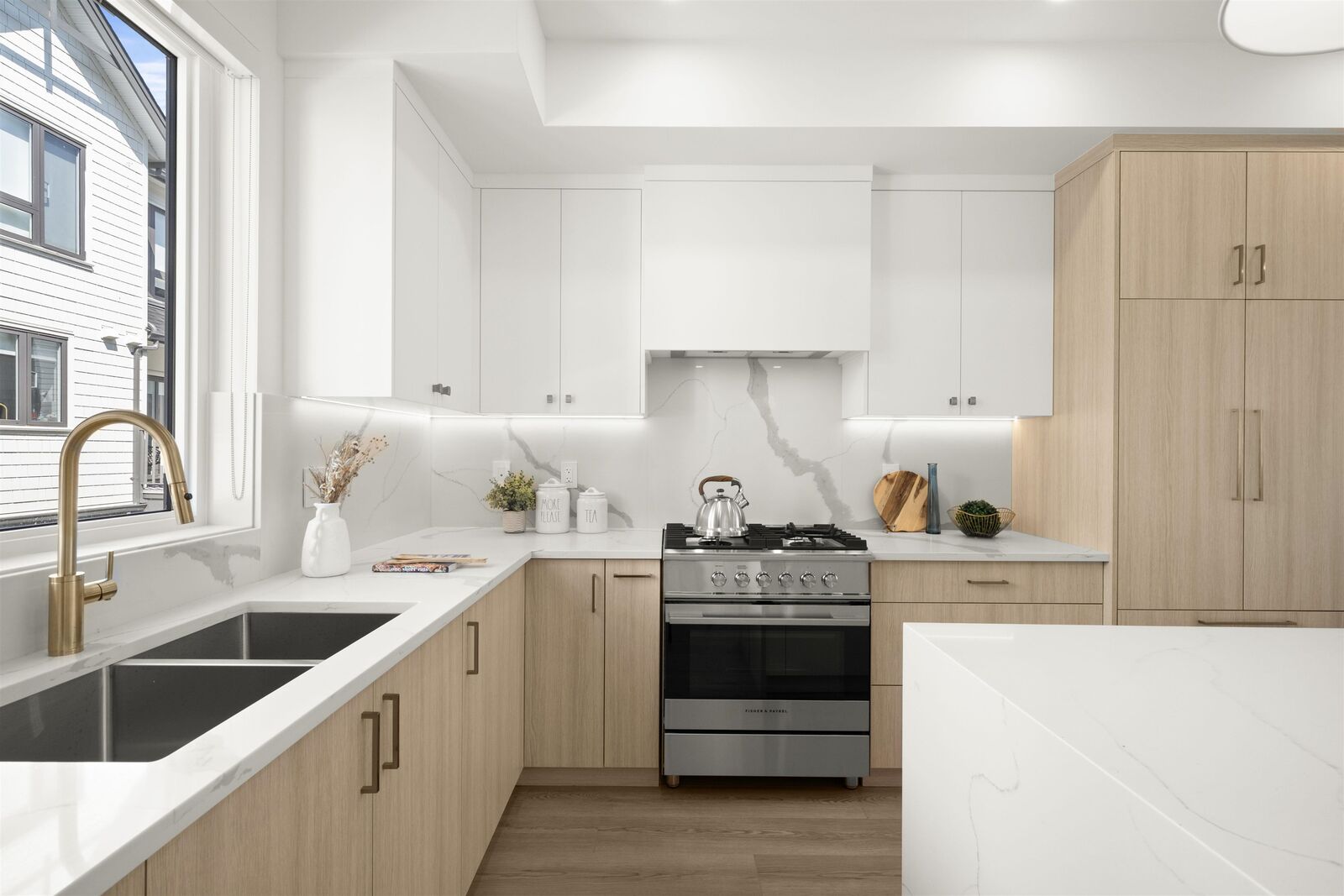 Property Photo: 16358 90 Avenue 64 BC V4N 1A1