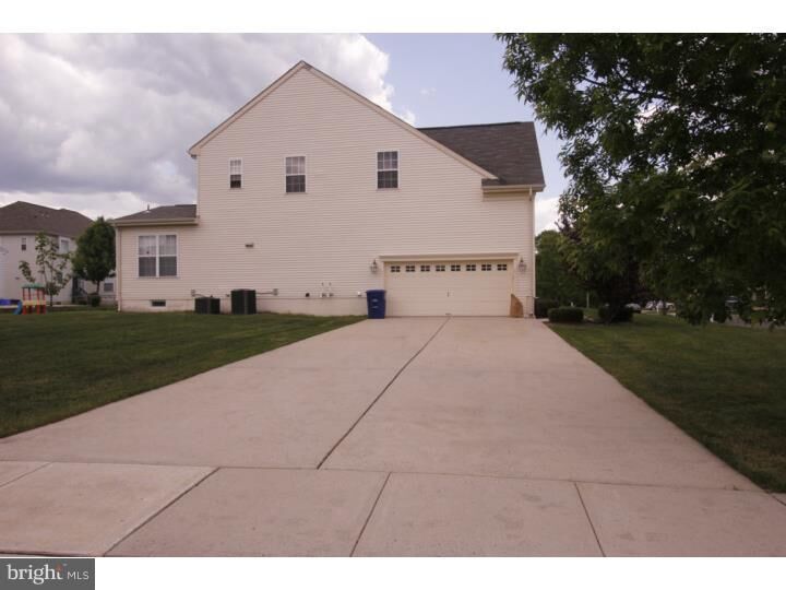Property Photo: 1 Oakbourne Court NJ 08505
