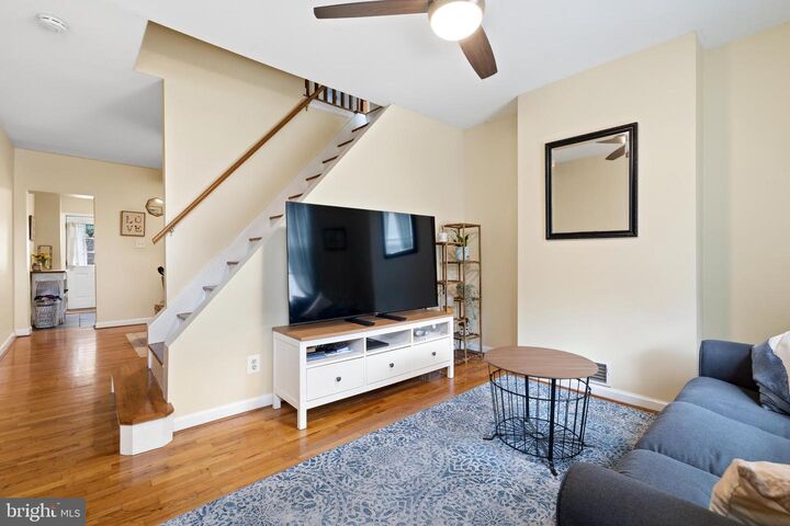 Property Photo:  435 Shurs Lane  PA 19128 