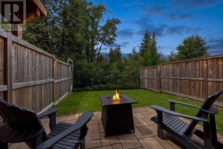 Property Photo:  94 Porter Street  ON K2S 2L8 