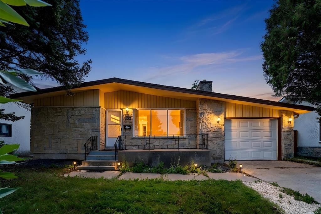 Photo de la propriété: 102 Lakeshore Road MB R3T 4B5