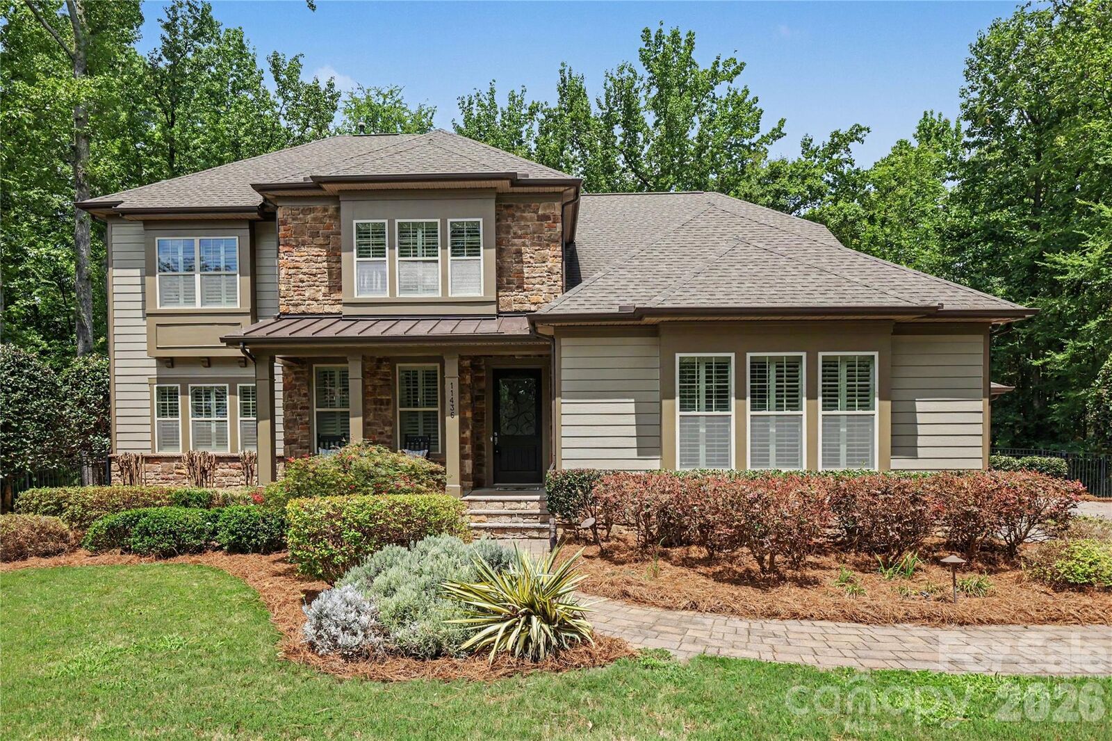 Property Photo: 11436 Preservation Lane NC 28278