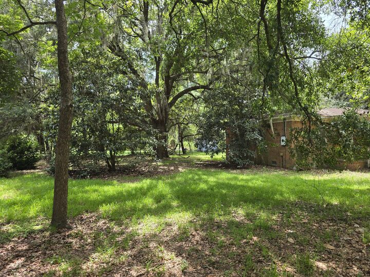 Property Photo: 1946 River Road SC 29455