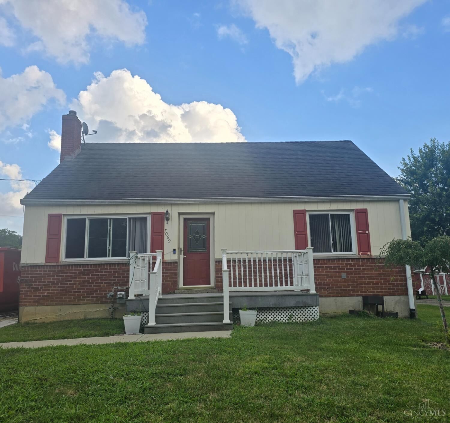 Property Photo:  7069 Bluecrest Drive  OH 45230 