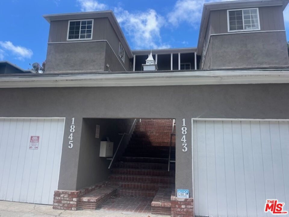 Property Photo:  1845 1845 1/2 S South Beverly Glen Blvd  CA 90025 