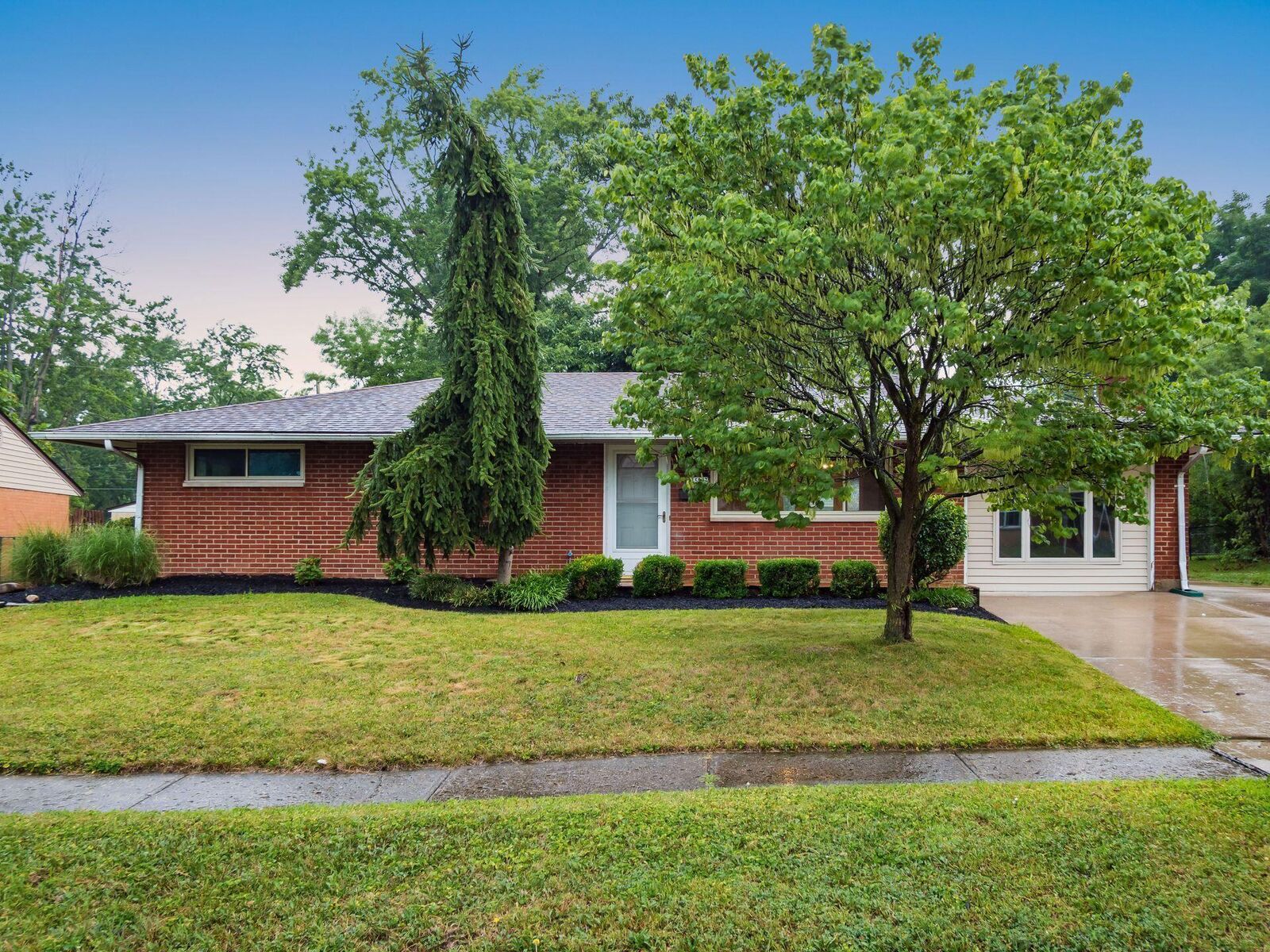 Property Photo:  5527 Oslo Drive  OH 43081 