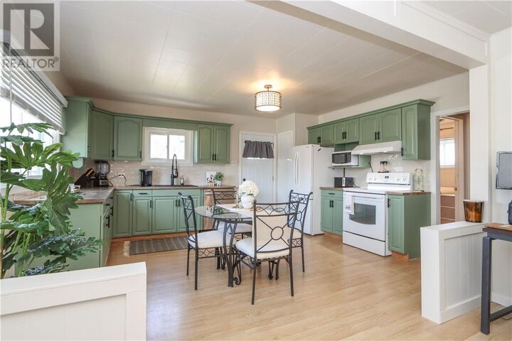 Property Photo: 76 Montcalm Street ON P0M 1B0