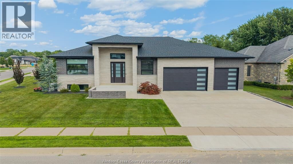 Property Photo: 199 Grandview ON N9Y 0C7