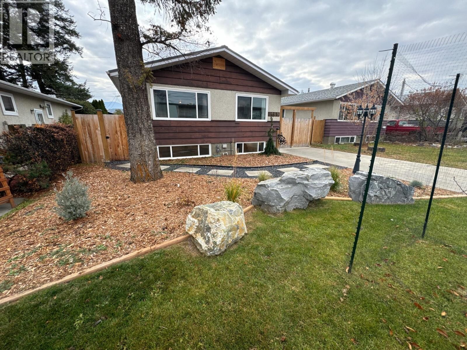 Property Photo:  1909 2nd Street South  BC V1C 1C6 