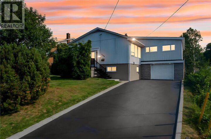 Property Photo: 1286 Lauzon Avenue ON P3A 3E1