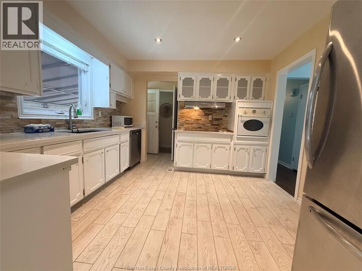 Property Photo:  2450 Academy Drive Main Floor  ON N9E 2G6 