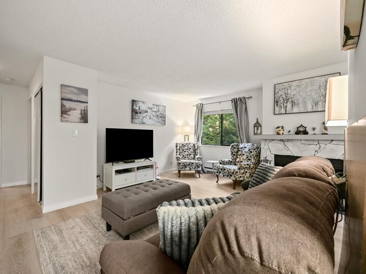 Property Photo:  7095 133B Street 202  BC V3W 8A3 