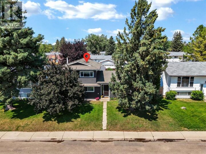 Property Photo: 101 Ingram Park Drive East AB T1R 0K3