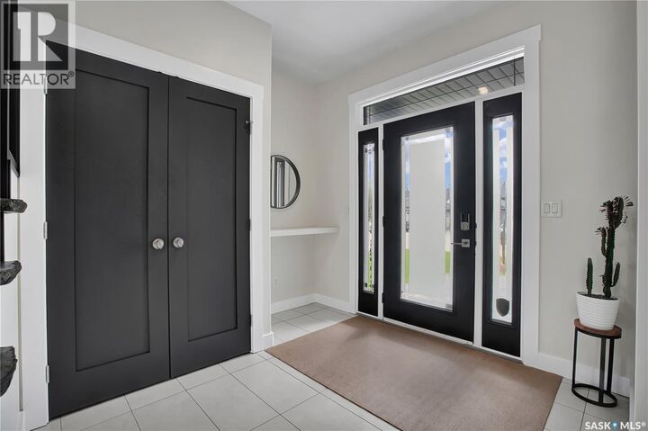 Property Photo:  102 Kinsmen Crescent  SK S0K 0A2 