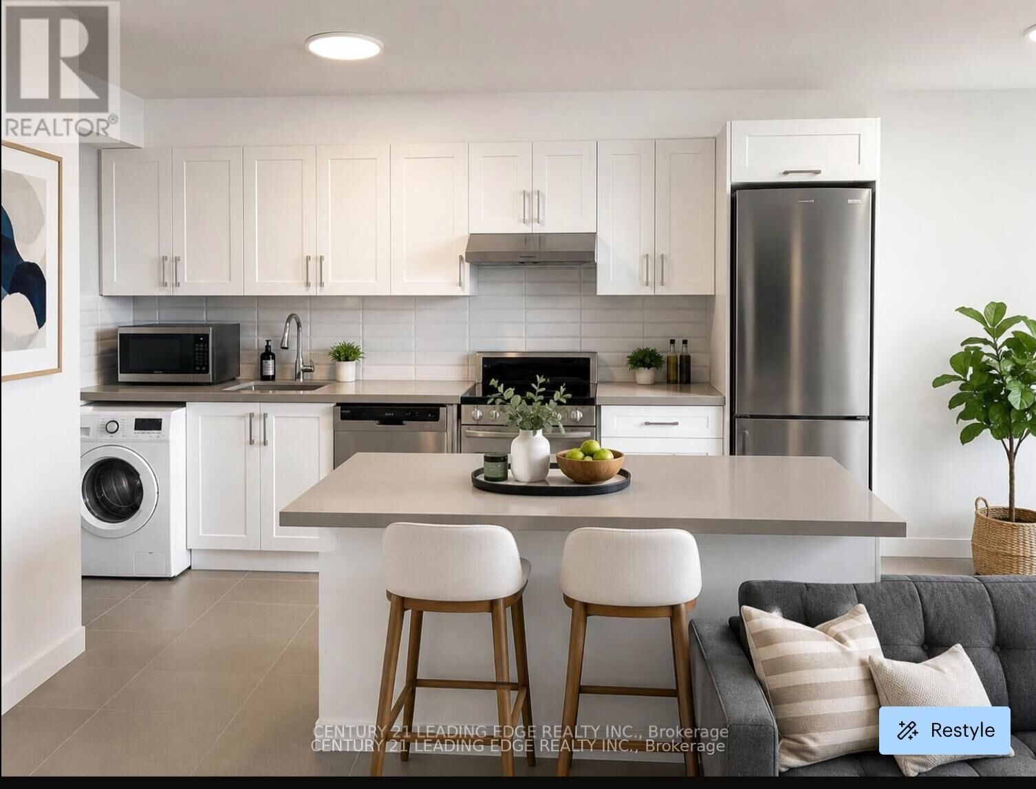 Property Photo:  103 Avenue Avenue 611  ON M5R 1B1 