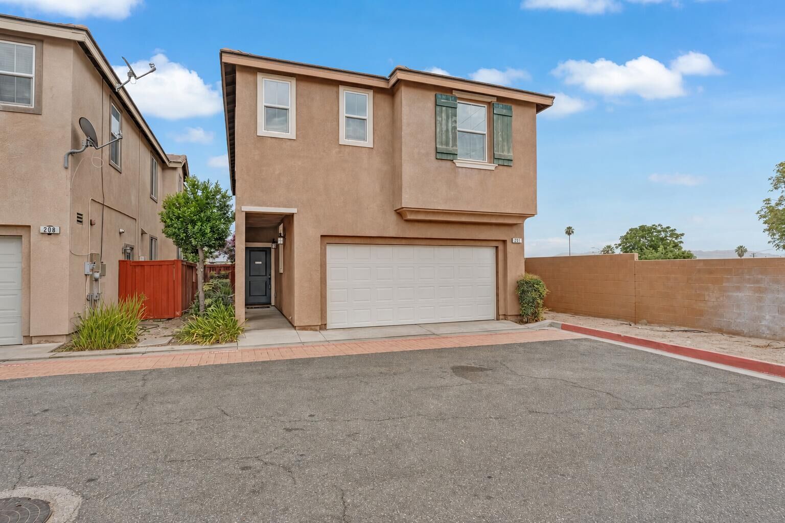 Property Photo:  277 Bloomington Avenue 207  CA 92376 