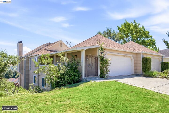 Property Photo: 1823 Mockingbird Pl CA 94526