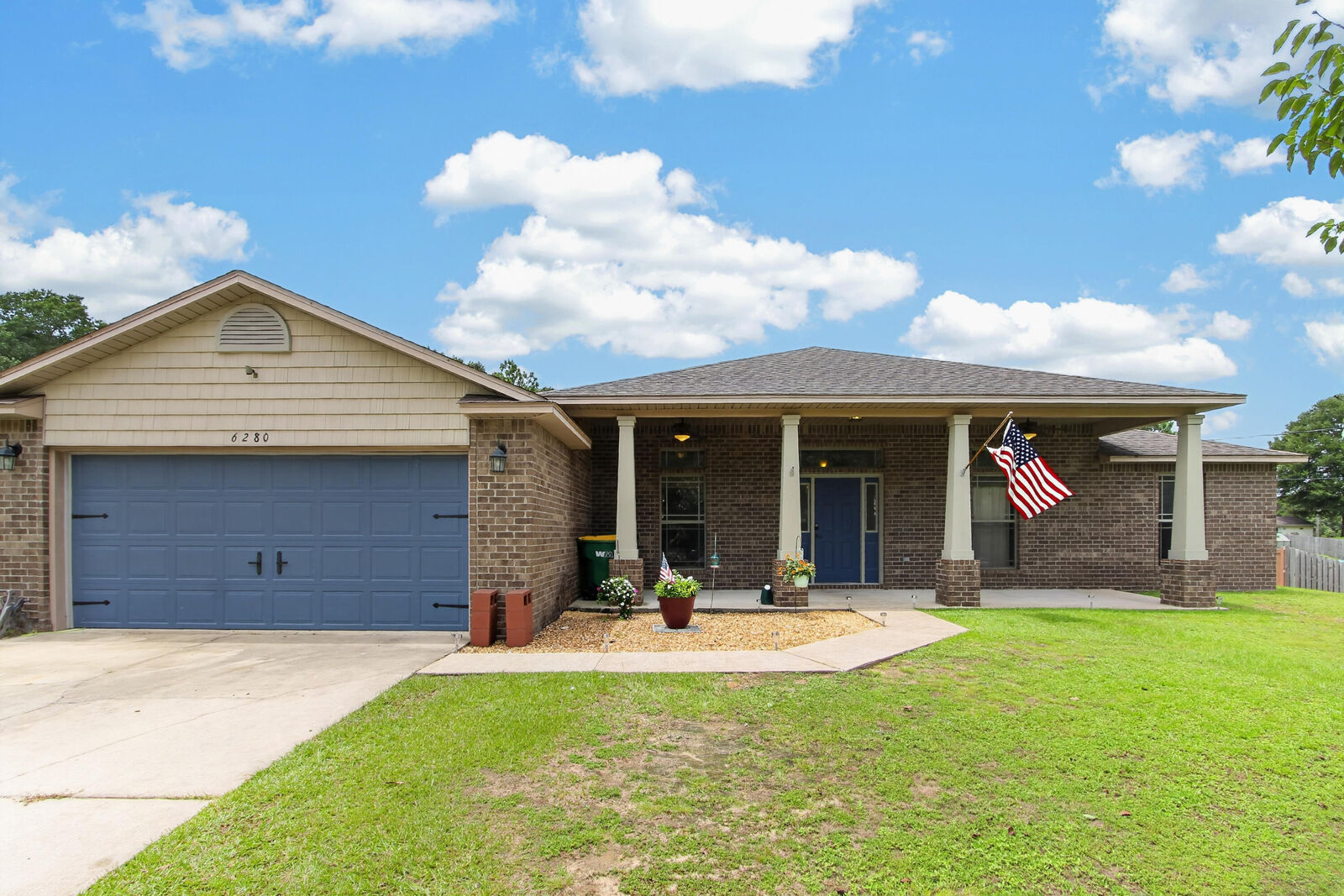 Property Photo: 6280 Equine Drive FL 32536