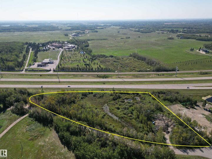 Property Photo:  51538 Rge Road 225A  AB T8C 1H5 