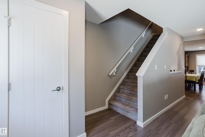 Property Photo: 2215 24 Street NW 28 AB T6T 1A6
