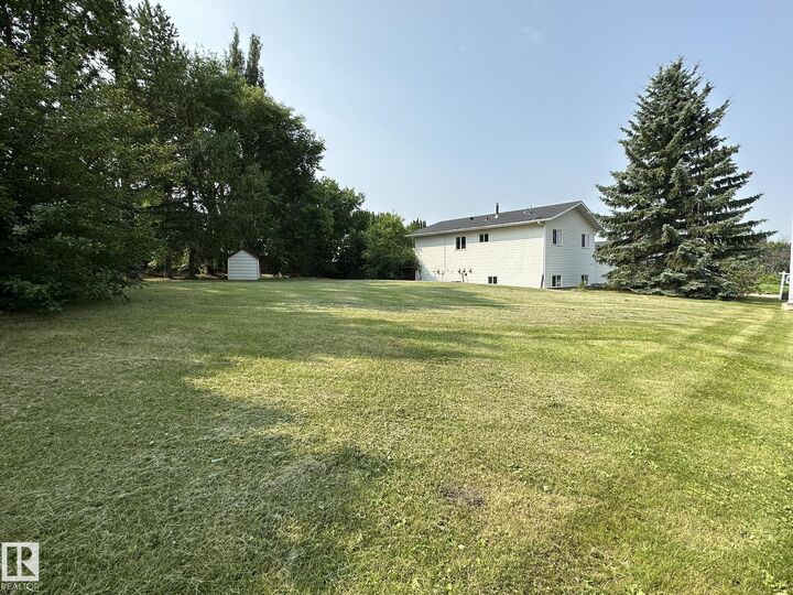Property Photo: 4317 & 4309 54 Avenue AB T0A 3C0