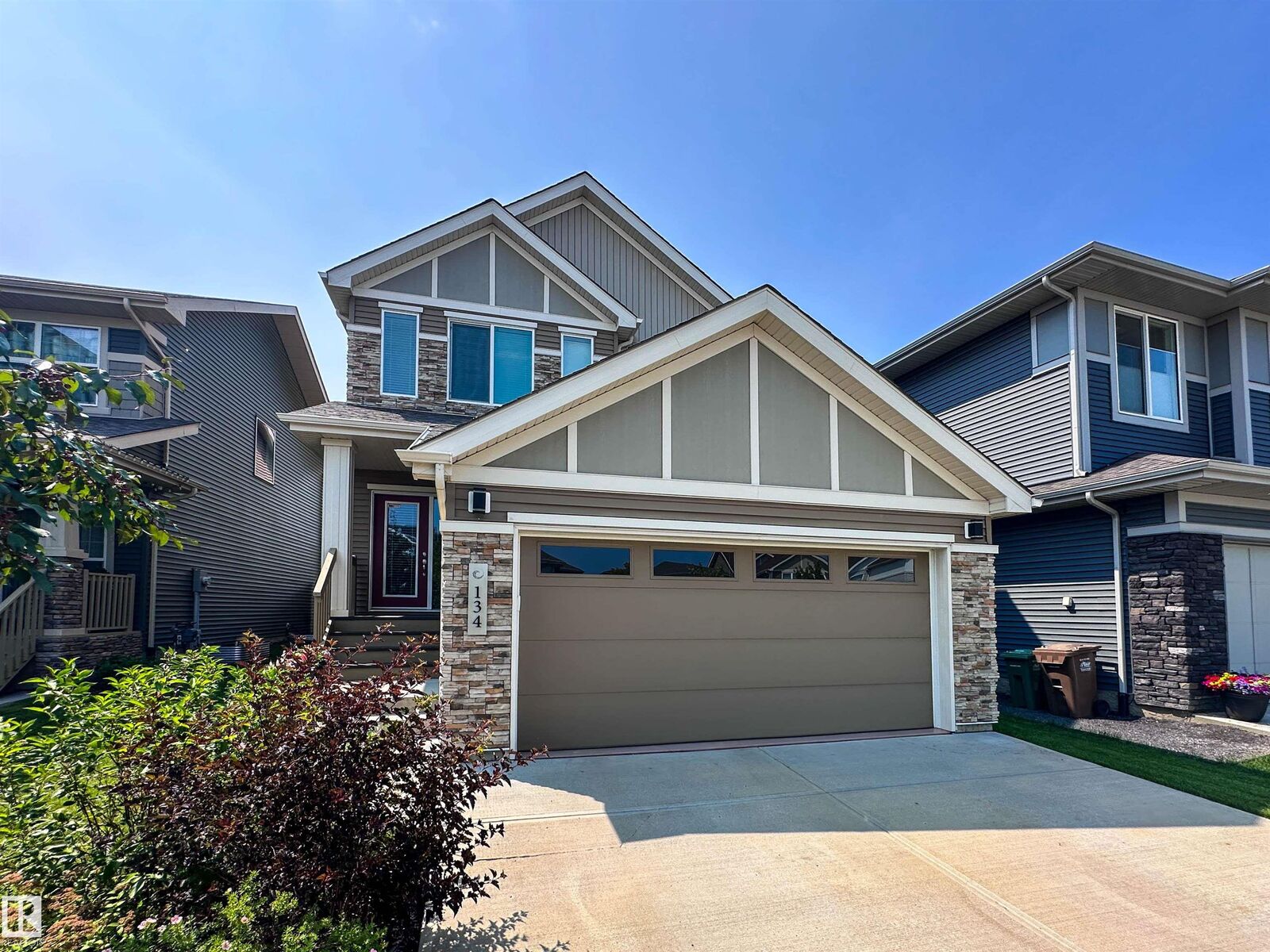 Property Photo:  134 Joyal Way  AB T8N 7V3 