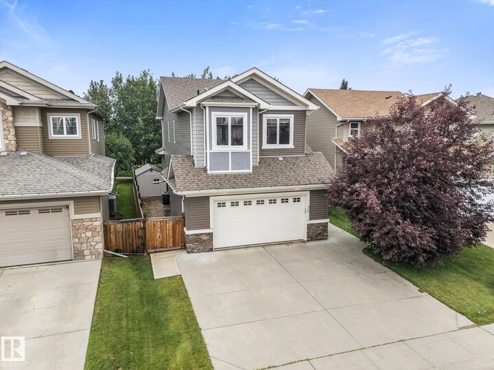 Property Photo: 30 Hickory Trail AB T7X 0N6