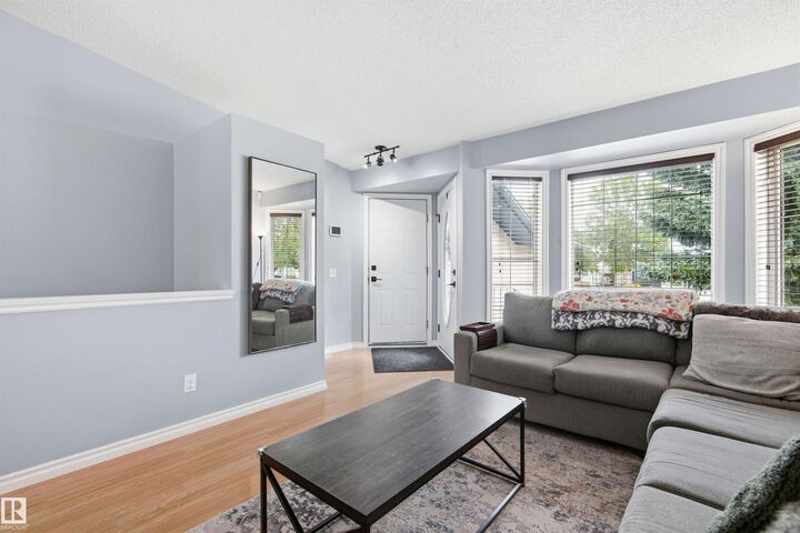 Property Photo: 257 Rainbow Crescent AB T8A 5Y1