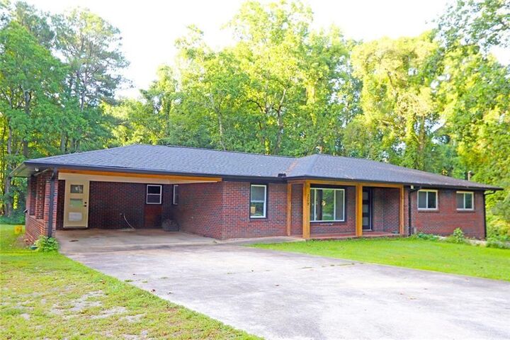 Property Photo: 309 Field Street GA 30110