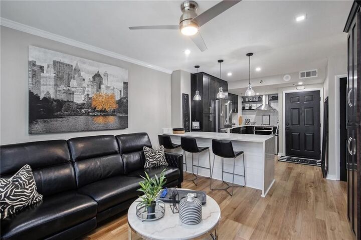 Property Photo:  1280 W Peachtree Street NW 1402  GA 30309 