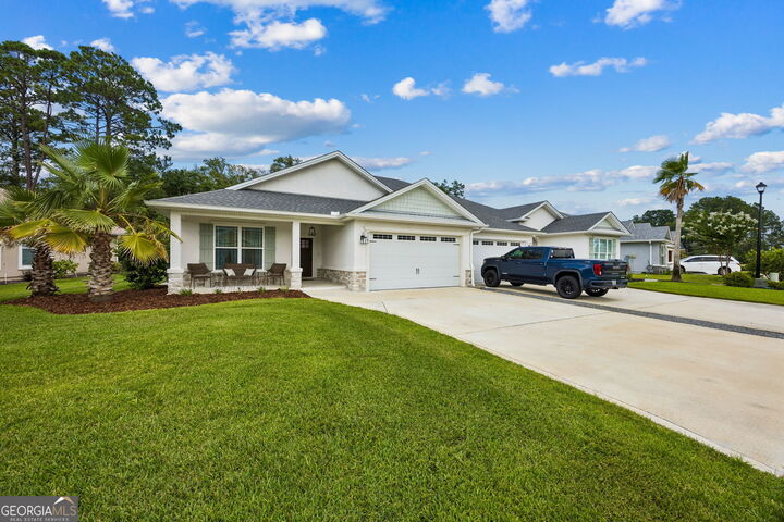 Property Photo:  211 Ryan Nicholas Drive  GA 31548 