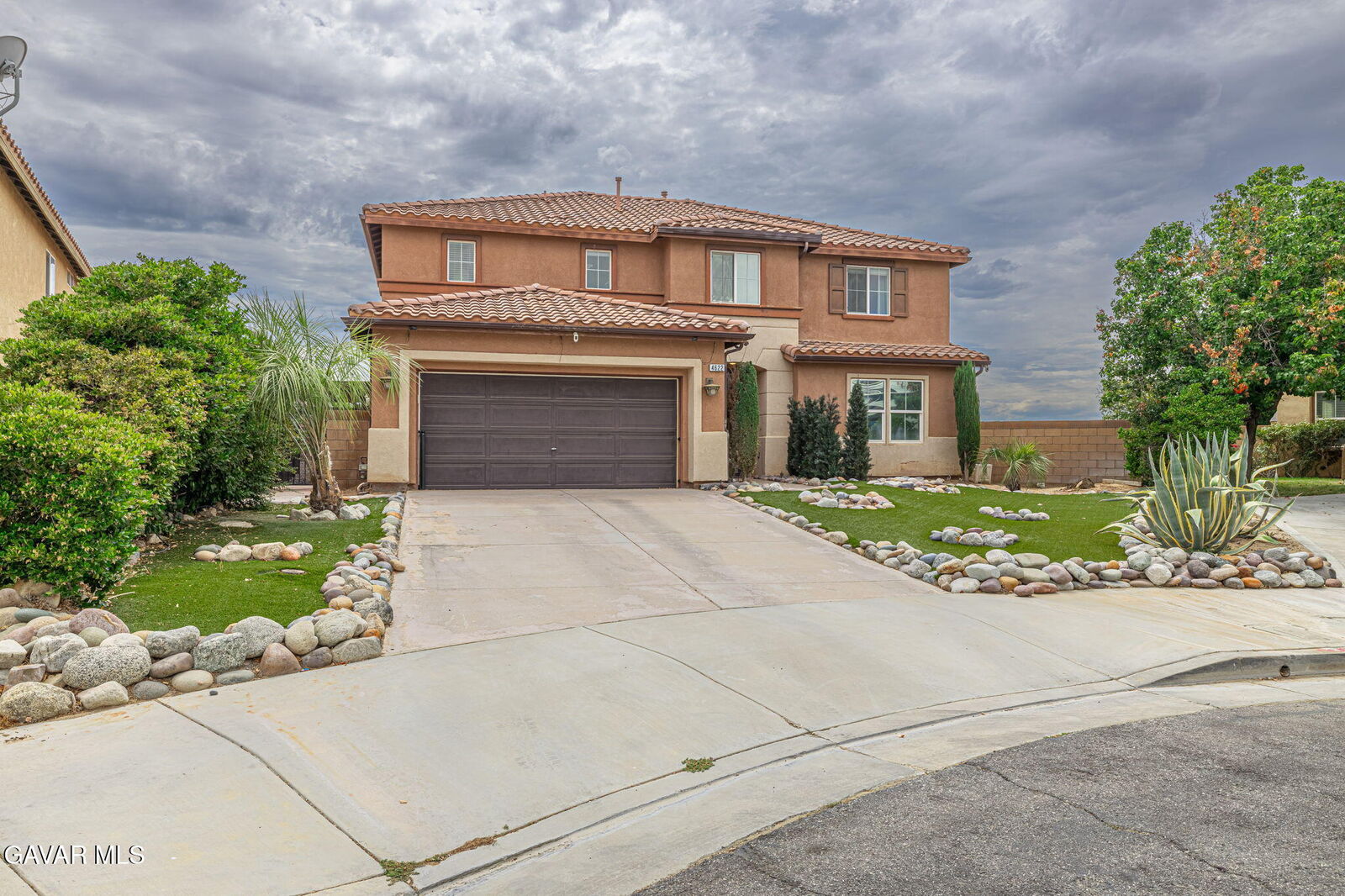 Property Photo: 4622 Parton Court CA 93536