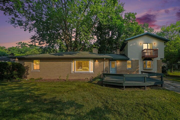 Property Photo:  215 Wren Place  IN 46360 