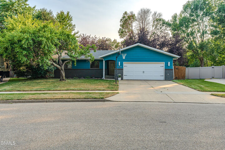 Property Photo: 1658 Portland Drive ND 58504