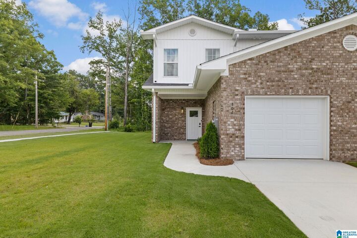 Property Photo:  302 Garden Street  AL 35055 