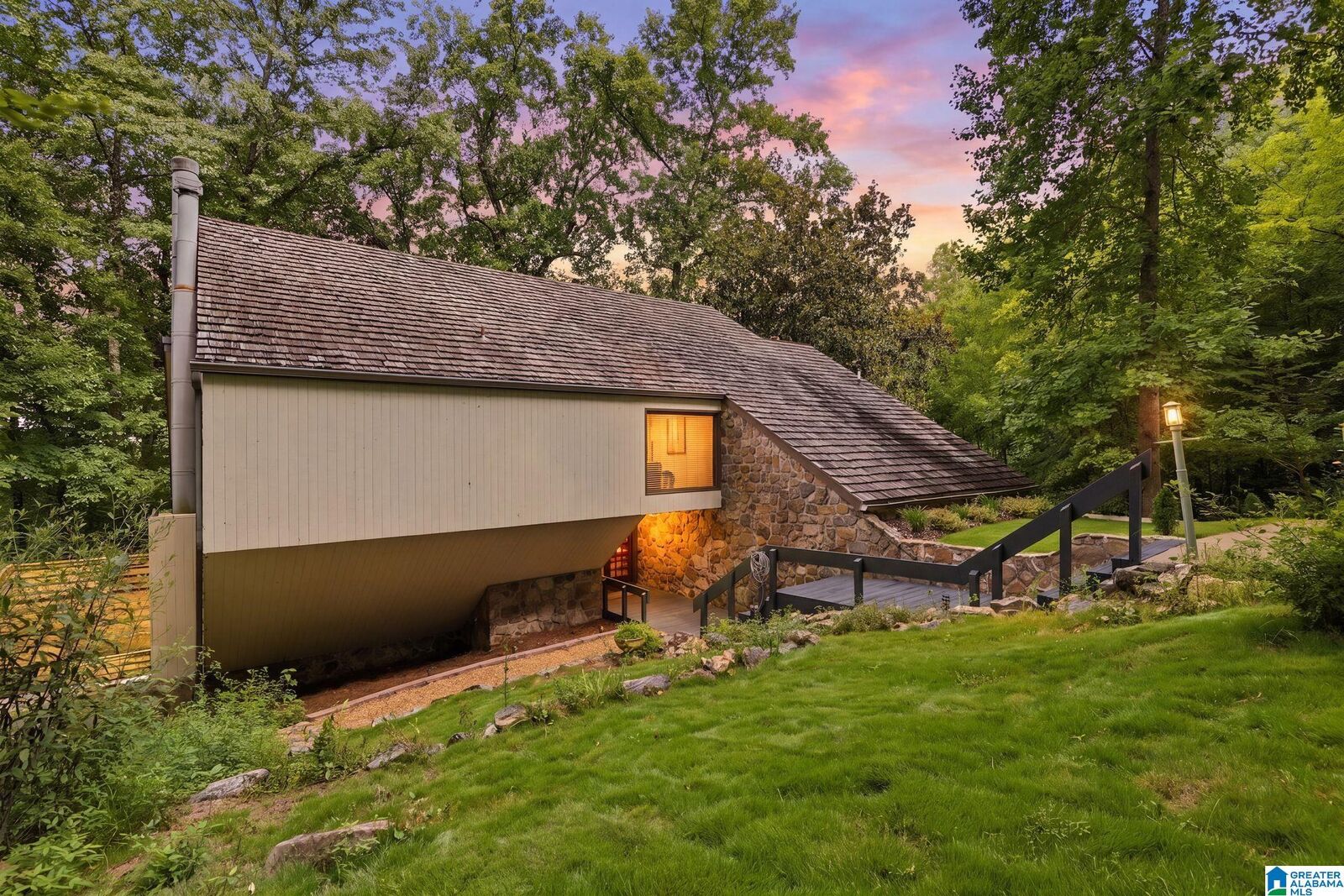 Property Photo:  2901 Smyer Road  AL 35216 