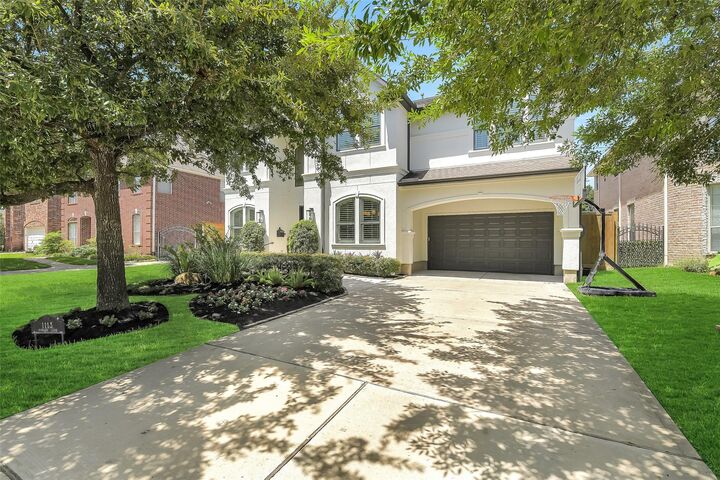 Property Photo: 1113 Howard Lane TX 77401