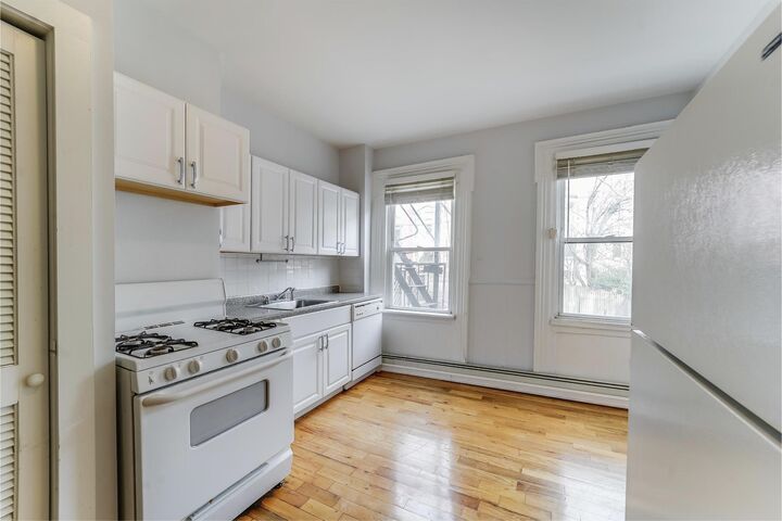 Property Photo:  284 7th St  NJ 07302 