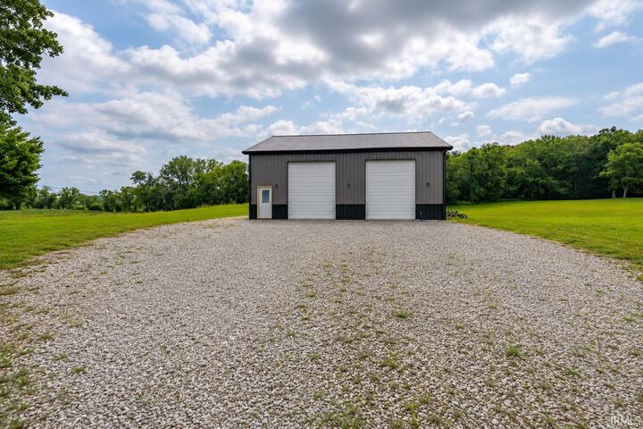 Property Photo:  2533 W Eureka Road  IN 47635 