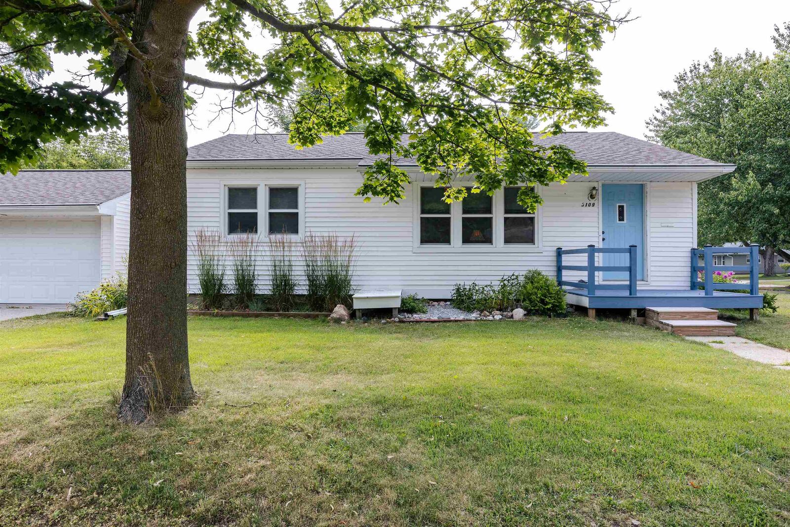 Property Photo:  3109 Boston  MI 48642 