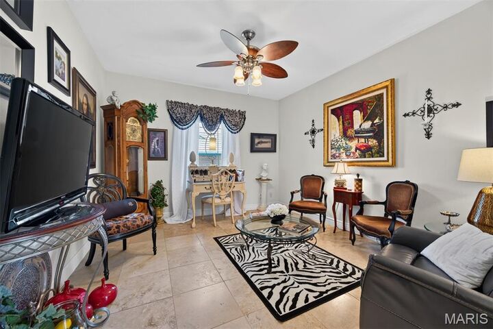 Property Photo: 125 Warren Manor B IL 62249