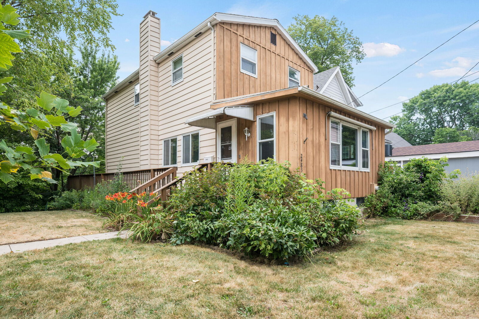 Property Photo: 2483 N Newhall Ln WI 53211