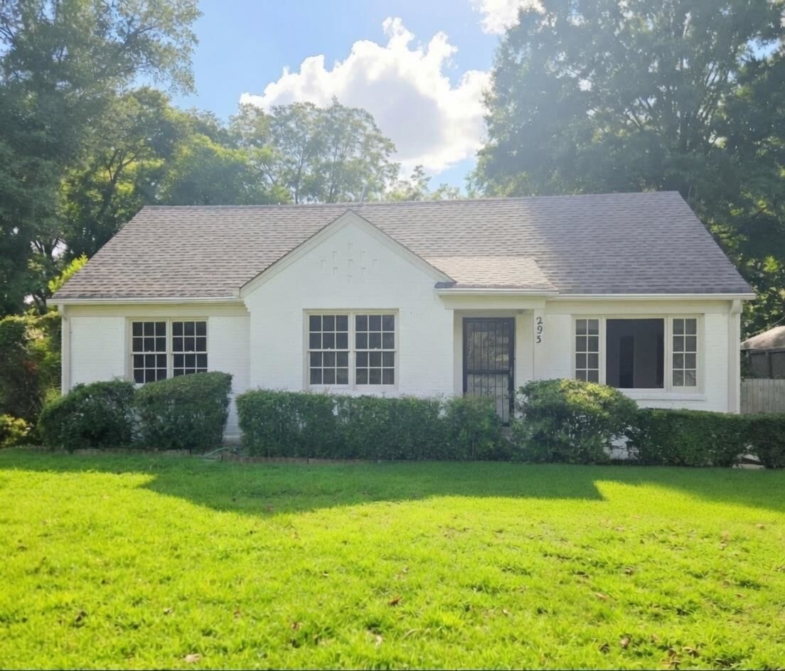 Property Photo:  293 Aurora Cir  TN 38111 