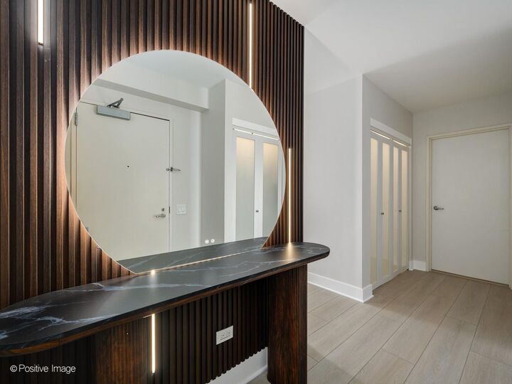 Property Photo: 512 N McClurg Court 5002 IL 60611