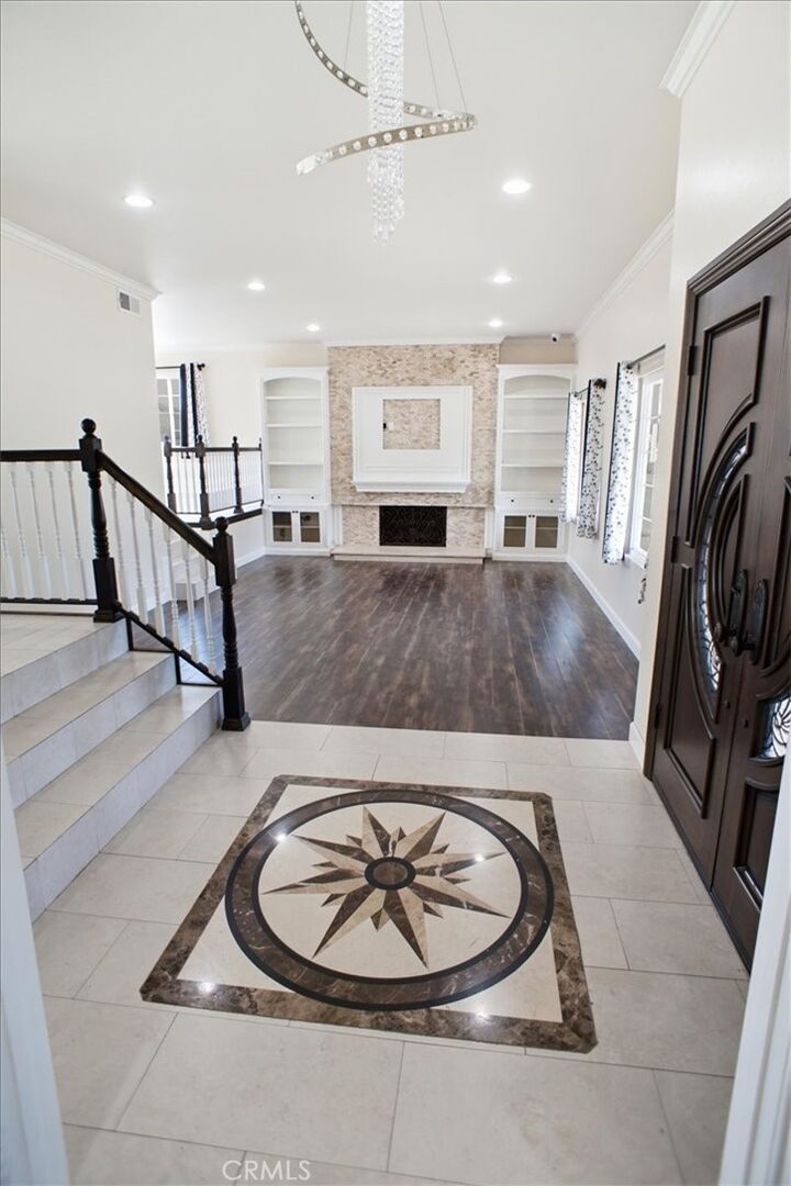 Property Photo: 334 W Avenida De Las Flores CA 91360